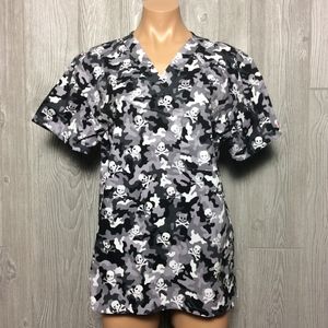 New Skull Scrub Top